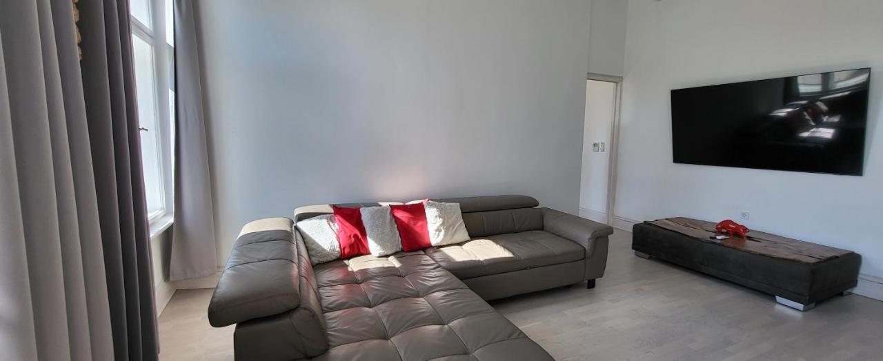 Tower Szeged Belvarosi Exkluziv Panoramas Apartman - Free Parking Екстериор снимка