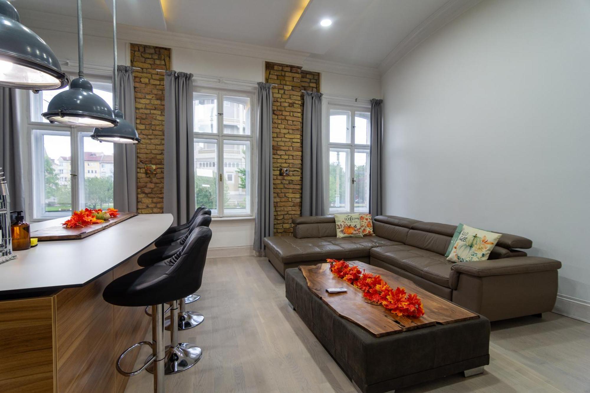 Tower Szeged Belvarosi Exkluziv Panoramas Apartman - Free Parking Екстериор снимка